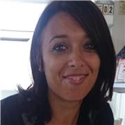 Laureata In Ingegneria Con Esperienza Nell'insegnamento Impartisce Lezioni Di fisica, matematica e materie scientifiche